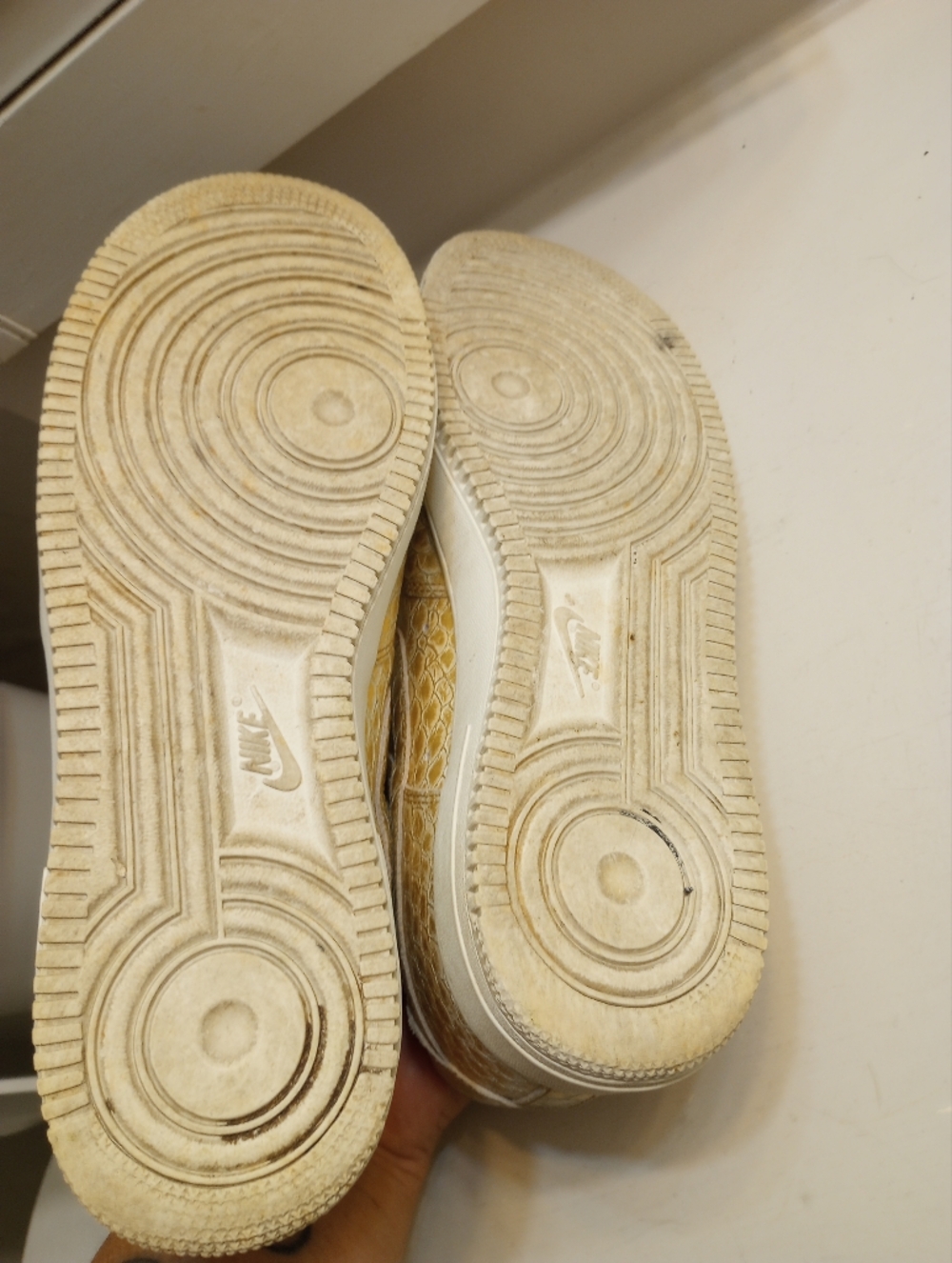 Nike Air Force 1 Low 07 Golden Scales Men's Sneakers - Picture 11 of 13